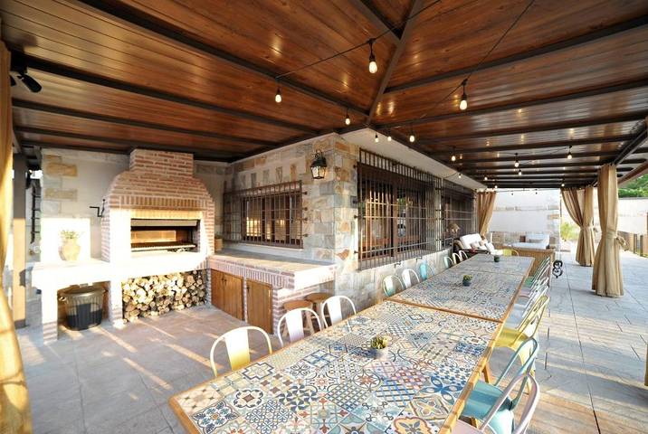 Chalet para 23 personas, con jacuzzi además de piscina y jardín, Familias con niños en Provincia de Toledo - 3