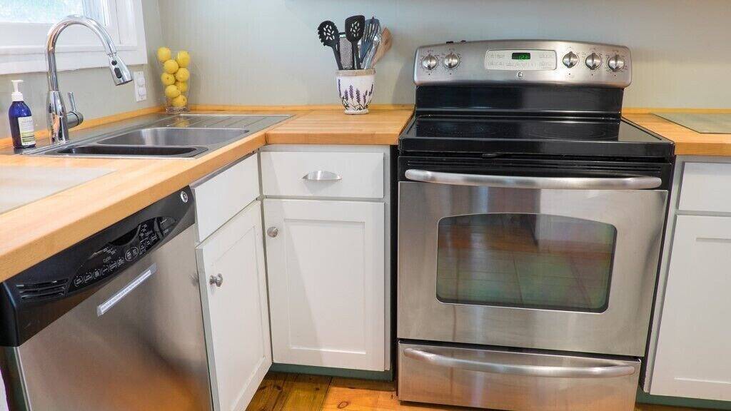 Offenes Konzept, Grill, Wrap-Veranda, Gartenoase, Wlan, Parkplatz in Niagara-on-the-Lake, Niagara Fälle