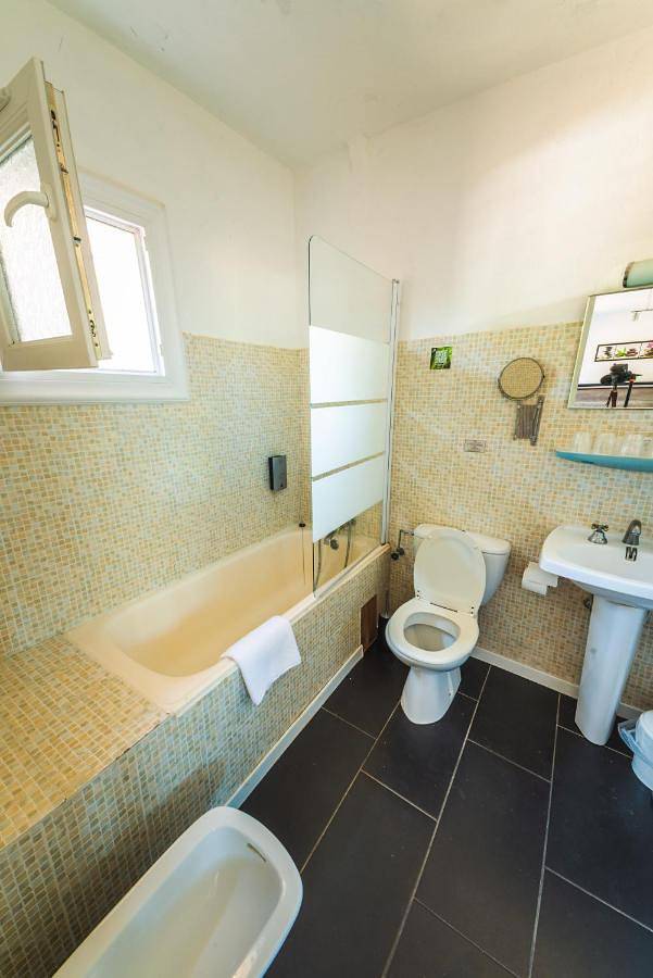 Double Room in Mouans-Sartoux, Côte méditerranéenne (France)