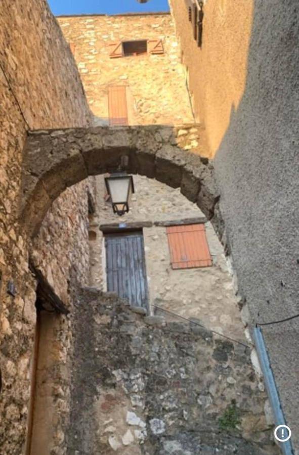 Location de vacances pour 4 personnes, avec terrasse à Ampus - 4