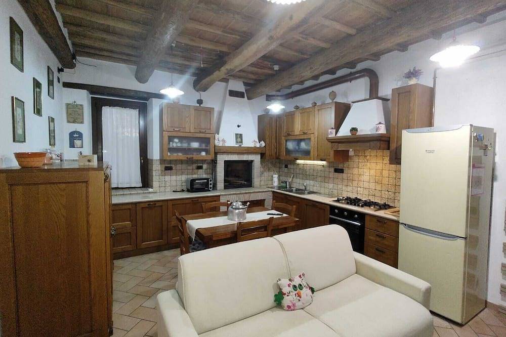 Ganze Wohnung, Fein renovierte Touristenwohnung im historischen Zentrum von Bolsena in Bolsena, Bolsenasee
