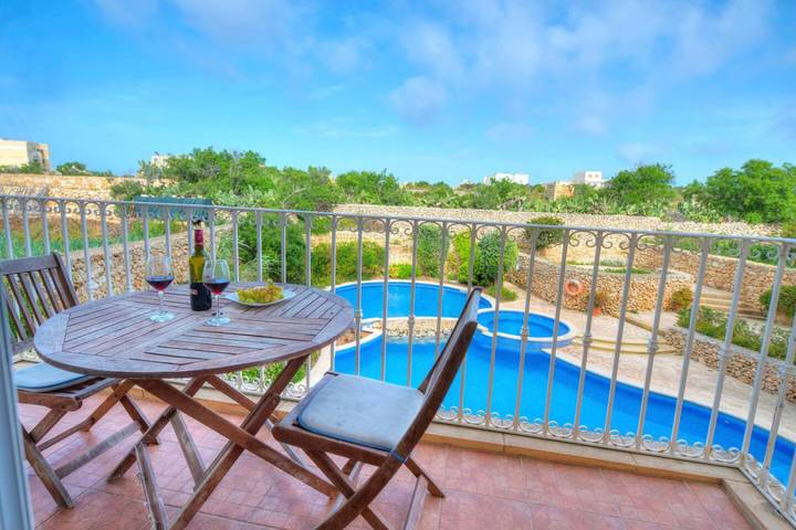 Holiday apartment for 5 people, with pool and terrace as well as garden and children pool, child-friendly - 1