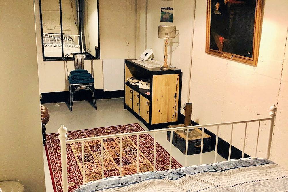 Appartement entier, Location atypique dans un bunker allemand 400m2 in Saint-Pabu, Région de Brest
