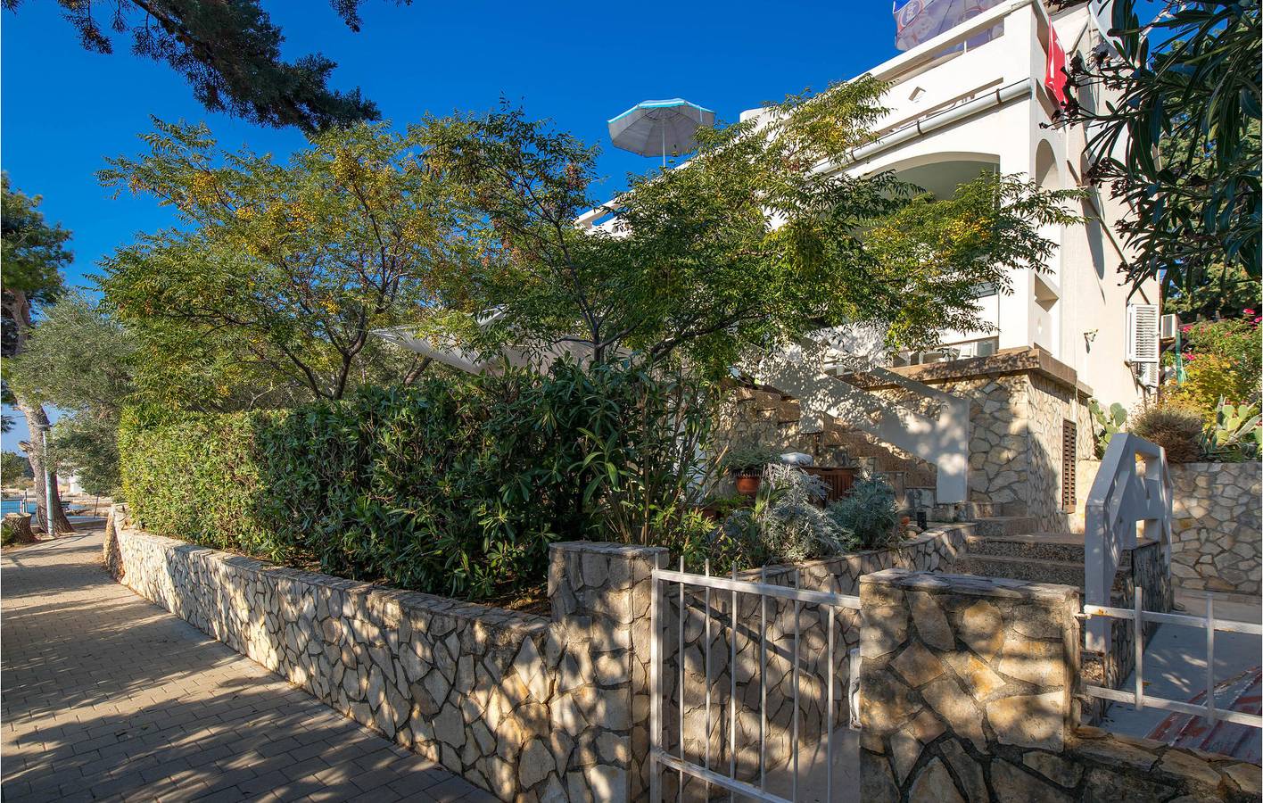 Ganze Ferienwohnung, Ferienwohnung für 4 Personen mit Terrasse in Novalja, Pag