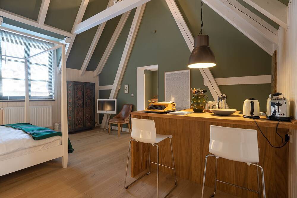 Ganze Wohnung, Wald-Apartment in Possenhofen, Pöcking