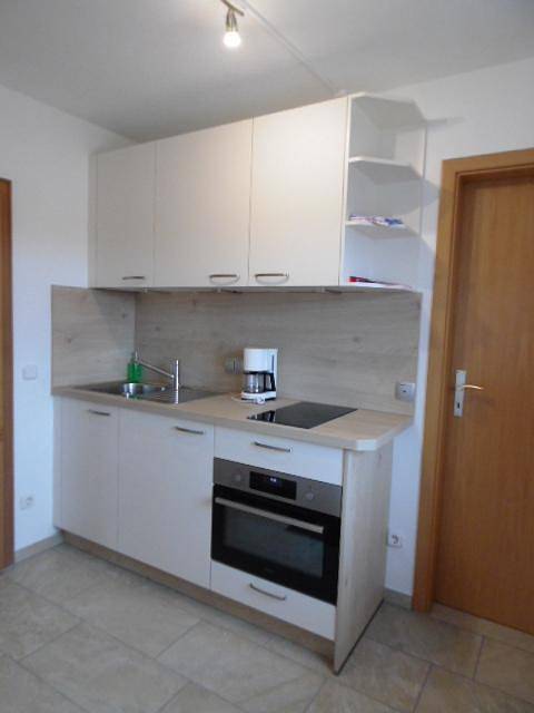 Taffenreutherhof - Apartment Wildrose mit Dusche und Wc, separate kleine Wohnküche in Rohrdorf, Chiemgauer Alpen