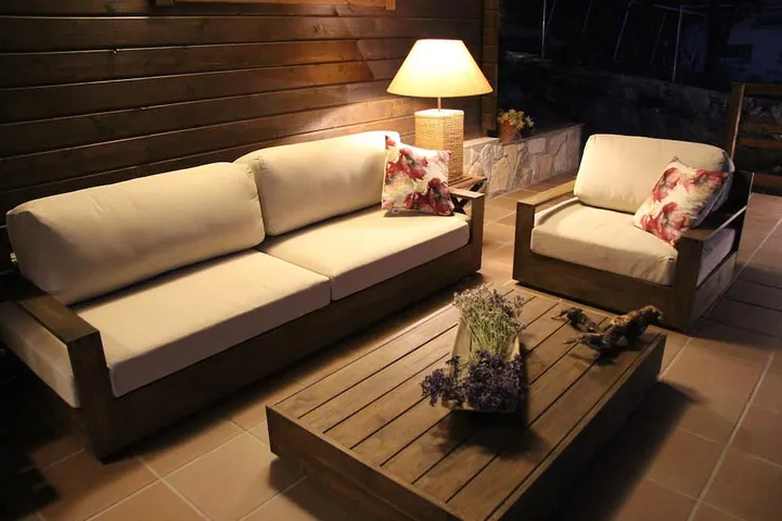 Cabane en bois pour 8 personnes, avec piscine et jardin - 1