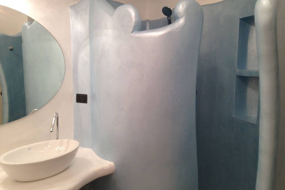 Entire apartment, Rode Having The Eoli Islands in Messina, Messina Province