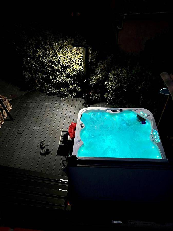 Villa pour 5 personnes, avec terrasse et jacuzzi, animaux acceptés dans Boulouris - 4