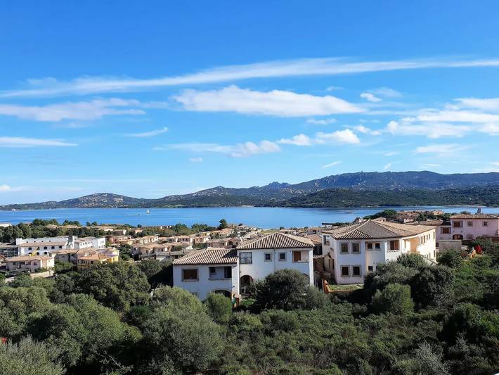 Gîte pour 2 personnes, avec terrasse et piscine à Cannigione - 2