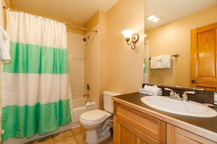 Ferienwohnung für 8 Personen, mit Pool und Whirlpool sowie Balkon - 1