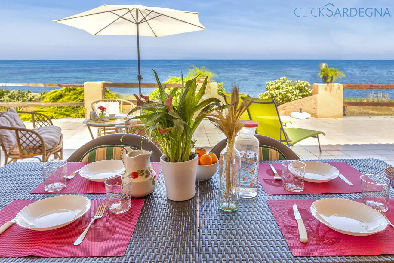 Villa bord de mer de la Marina de Sorso, 3 chambres, véranda sur la mer, jardin in Sorso, Province de Sassari