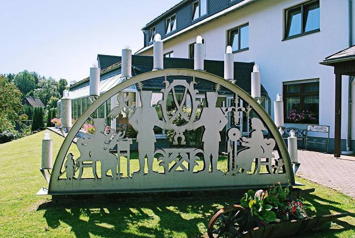 Gästehaus für 2 Personen, mit Terrasse in Großrückerswalde