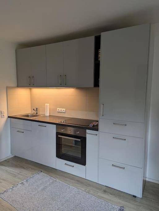 Geheel appartement, Sonnige Ferienwohnung mit Balkon in Stubai Alps, Axams