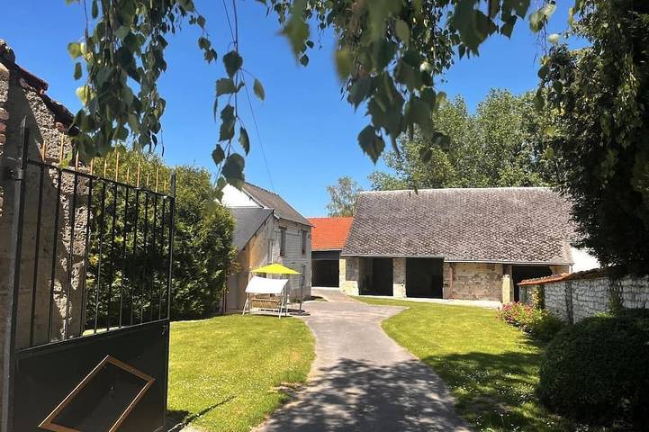 Location de vacances pour 6 personnes, avec jardin, animaux acceptés dans Avaux