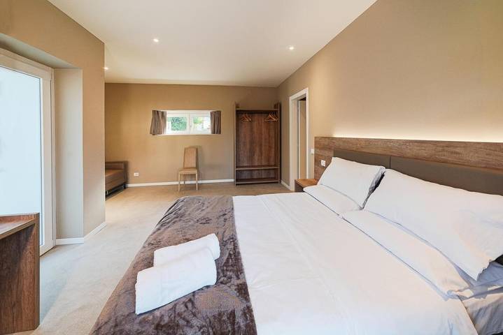 Hôtel pour 2 personnes, avec Jardin à Dubino - 3