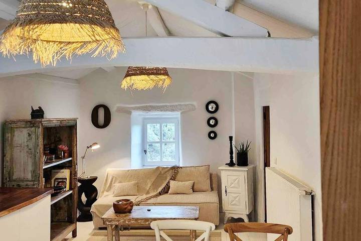 Location de vacances pour 2 personnes, avec vue et jardin à Saint-Germain-de-Calberte - 4