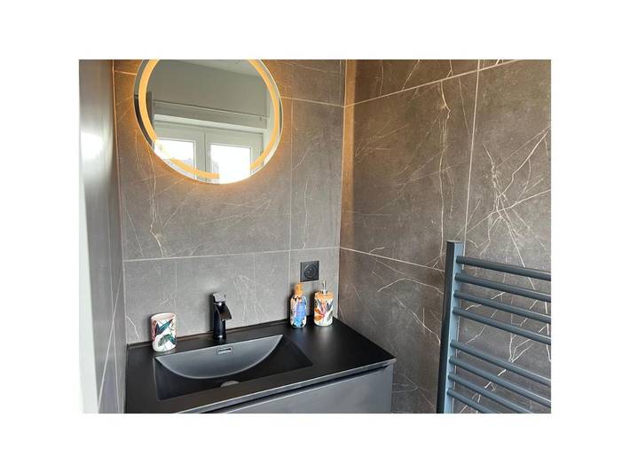 Gîte pour 2 personnes, avec terrasse et vue dans Tour De La Lanterne La Rochelle - 4