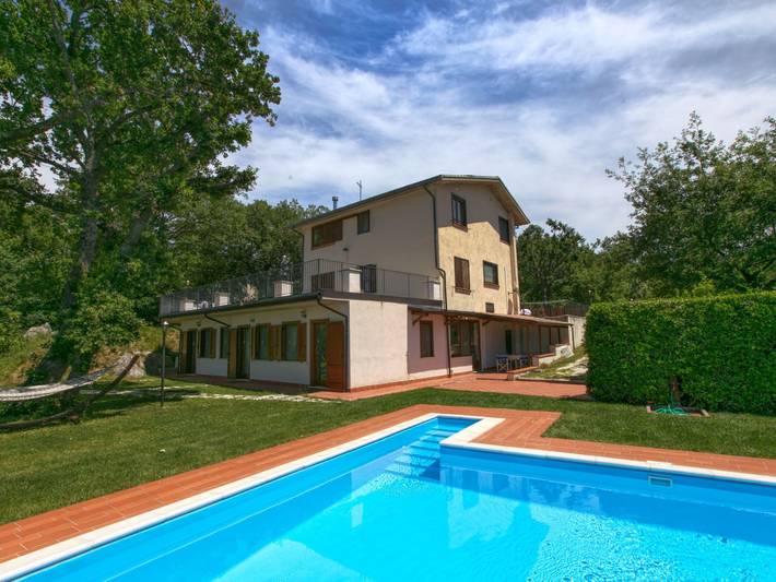 Villa con piscina per 8 persone, con Giardino e Piscina in Abruzzo