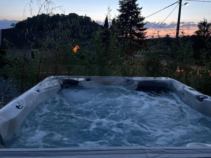Maison de vacances pour 6 personnes, avec jacuzzi et jardin, adapté aux familles dans le Jura - 4