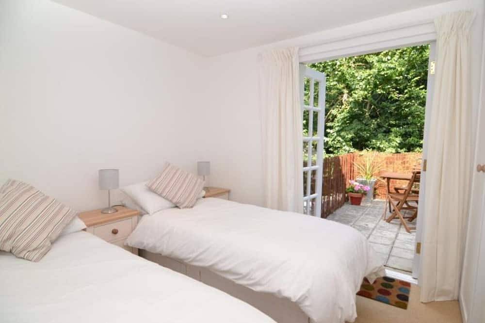 Montpelier Row Cottages, Terrace Cottage in Richmond upon Thames, London