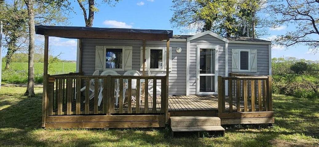 Camping pour 6 personnes, avec jardin et piscine