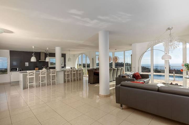 Villa für 18 Personen, mit Whirlpool und Balkon in Lloret de Mar - 4