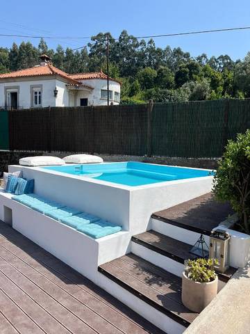 Gîte pour 6 personnes, avec jardin, animaux acceptés dans Vilar de Mouros