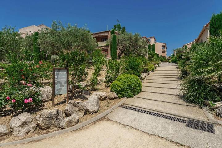 Hotel für 2 Personen, mit Terrasse und Pool in Montagnac-Montpezat - 3