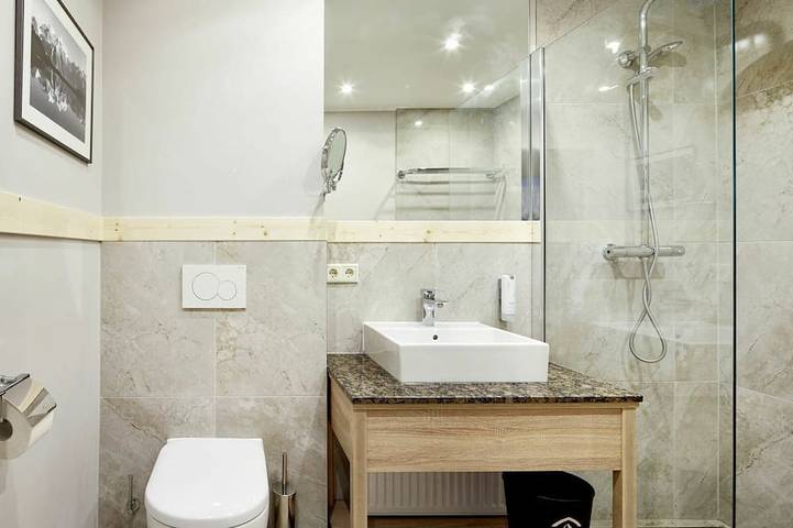 Ganze Wohnung, Schöne Wohnung für 4 Gäste mit  W-Lan, Pool, Tv, Balkon, Haustiere erlaubt und Panoramablick in Rennweg am Katschberg, Bezirk Spittal an der Drau