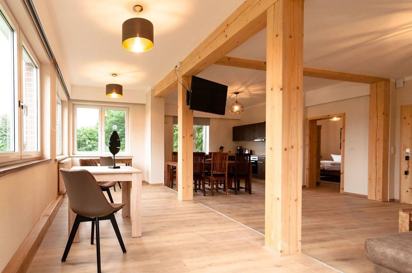 Ganze Wohnung, Großzügige Wohnung mit stilvoller Möblierung, Sauna und Garten. in Friedrichsbrunn, Thale