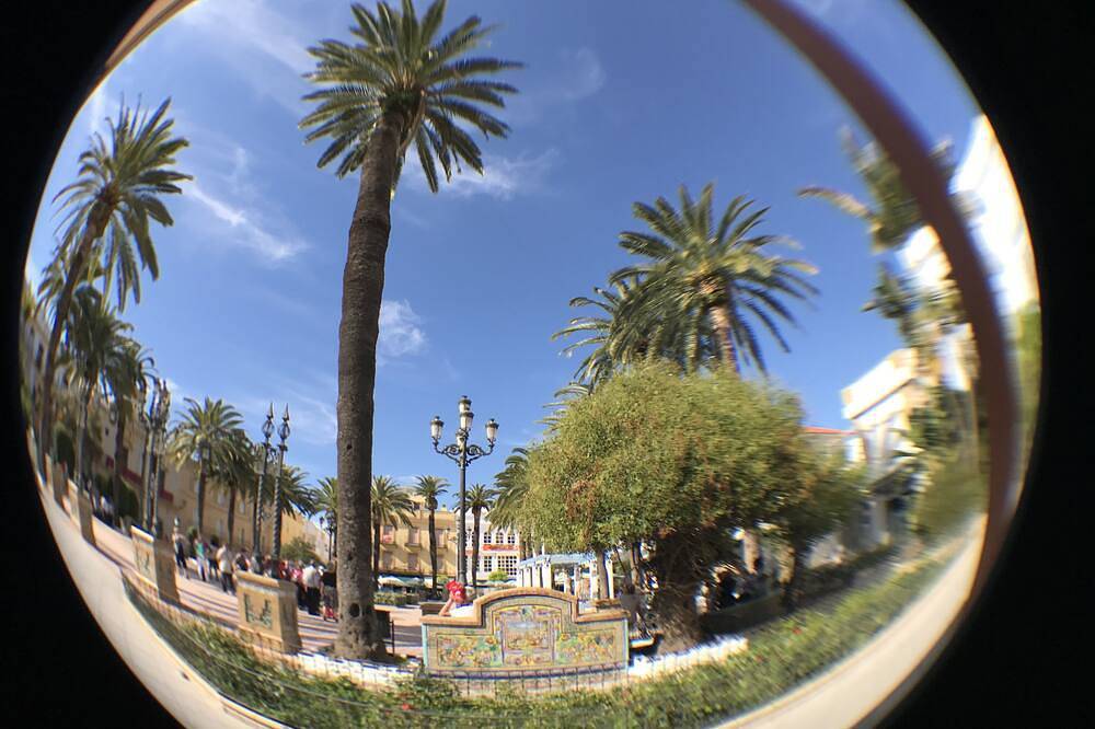 Apartamento inteiro, Moderno com vistas panorâmicas - varanda enorme e terraço no telhado in Urbanizacion Costa Esuri, Ayamonte