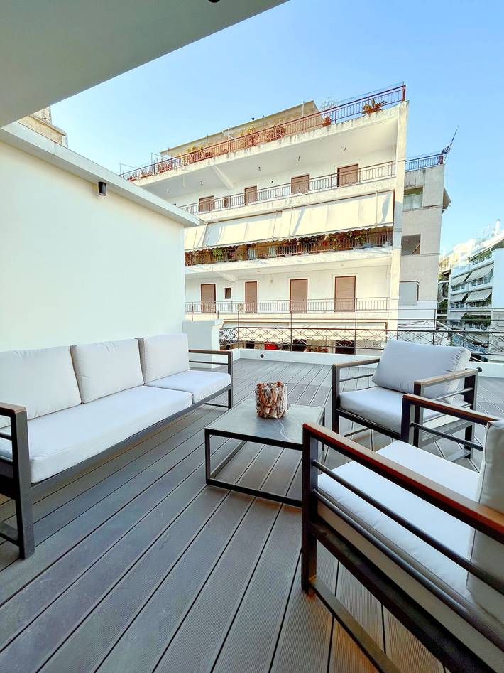Apartamento entero, No 7 - Theo Rooftop Loft with City View in Sección central de Atenas, Atenas