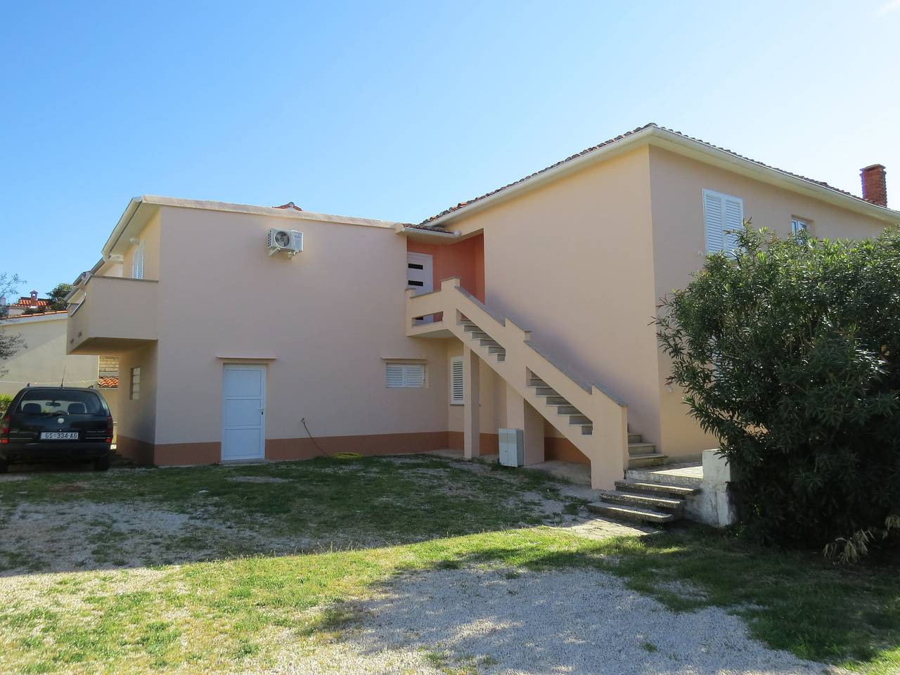 Apartment and Rooms Amenka in Novalja, Pag