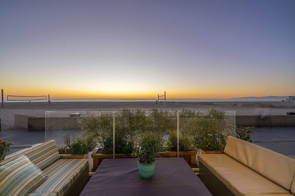 Ganze Wohnung, Hermosa Oasis: Oceanfront Strand Retreat: \"Klassenbester 2018-2019 Hermosa Beach in Hermosa Beach, Los Angeles County