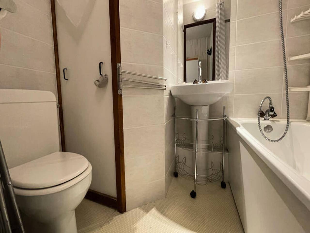 Appartement entier, Appartement à Le Lioran avec accès aux pistes de ski in Le Lioran, Laveissière