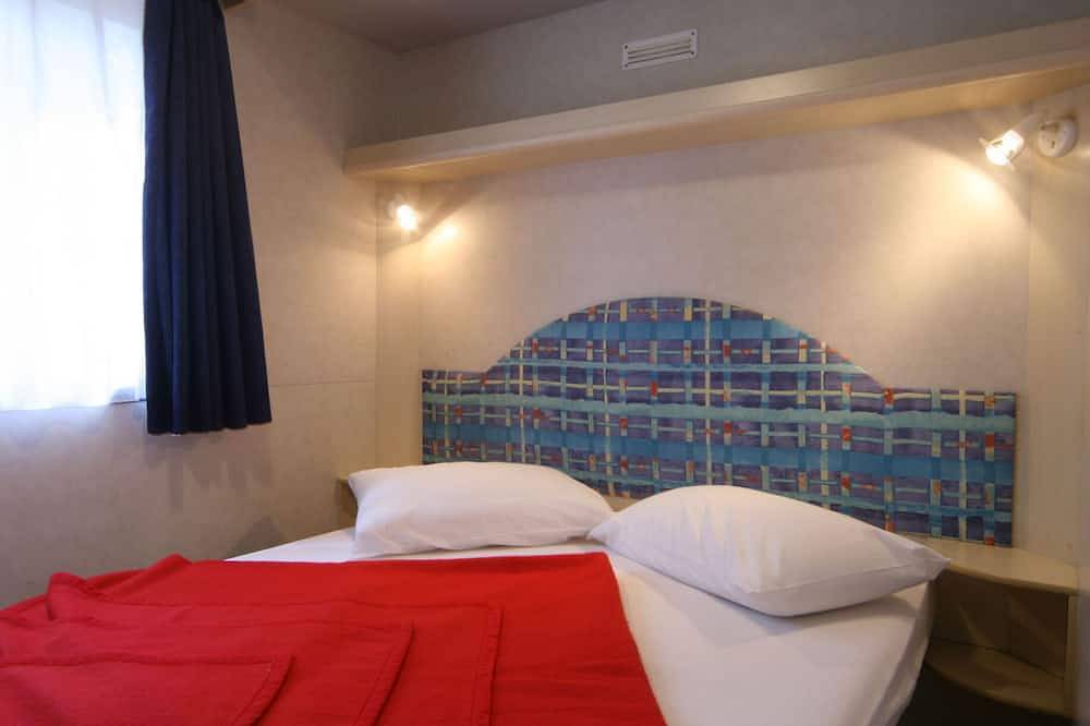 Camping Village Baia Blu La Tortuga in Lu Lamoni, Vignola Mare