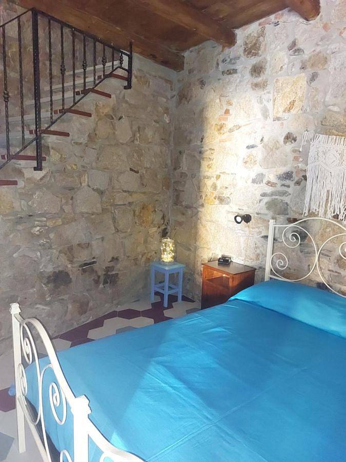 Ferienwohnung für 2 Personen, mit Terrasse und Ausblick, mit Haustier in San Vito
