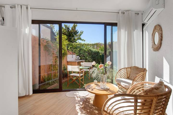 Appartement entier, Appartement 'La Perle De L'Argentière' avec terrasse privée et climatisation in La Londe-les-Maures, Parc national de Port-Cros