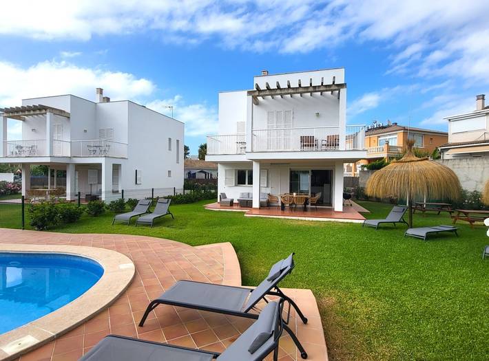 Villa für 12 Personen, mit Pool und Balkon in Playa de Muro - 4