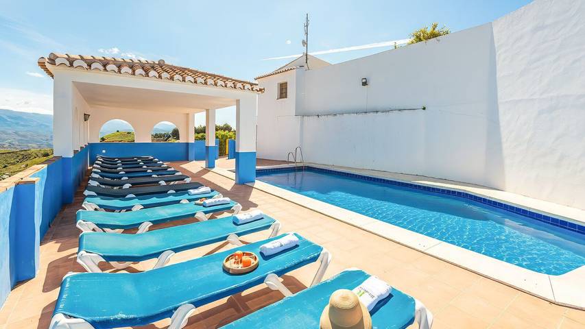 Chalet para 18 personas, con balcón/terraza y piscina en Axarquía - 3