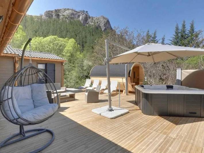 Maison de vacances pour 6 personnes, avec Jacuzzi ainsi que Terrasse et Piscine