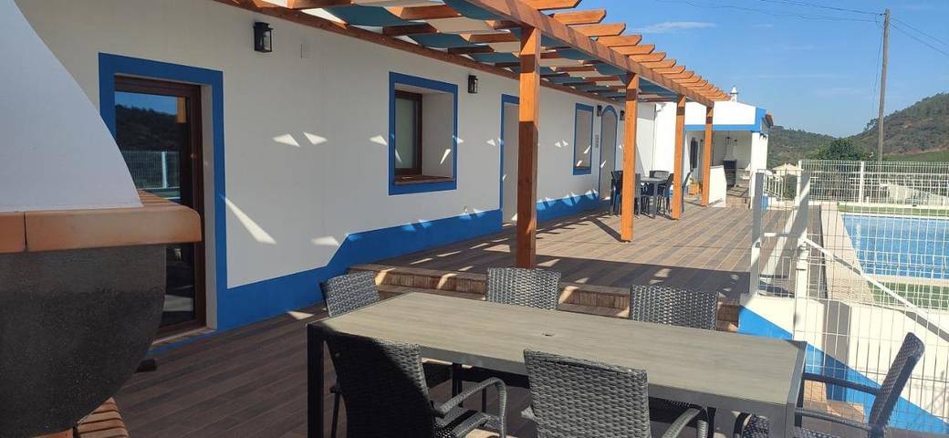 Location de vacances pour 5 personnes, avec piscine ainsi que terrasse et vue dans São Bartolomeu de Messines - 3