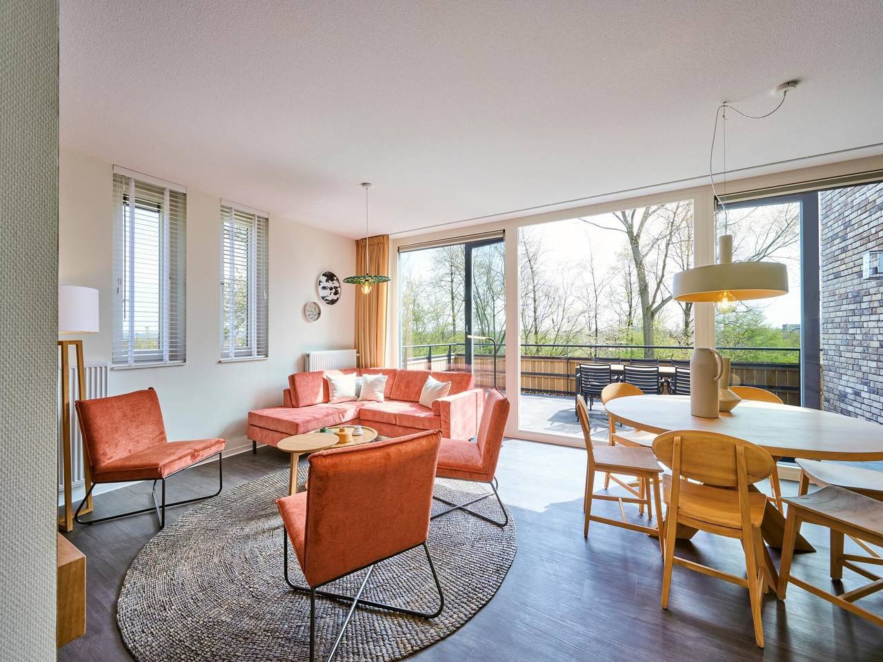 Entire apartment, Spacious penthouse near wellness in Maastricht, Hoge Kempen