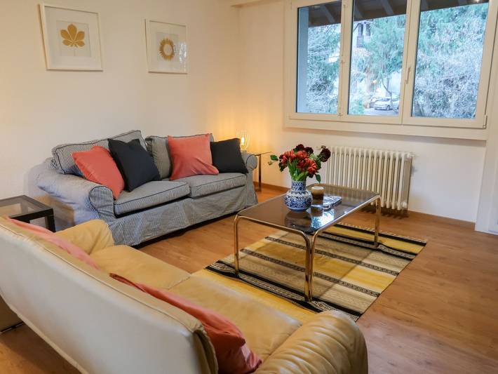Gîte pour 4 personnes, avec Balcon ainsi que Jardin et Vue à Bex