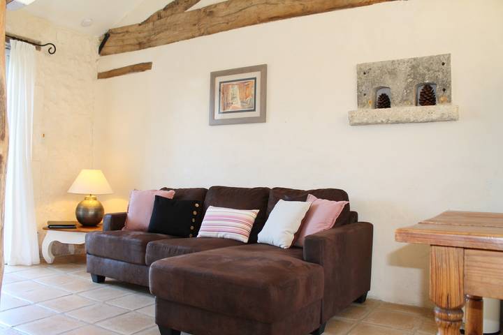 Gîte pour 4 personnes, avec piscine