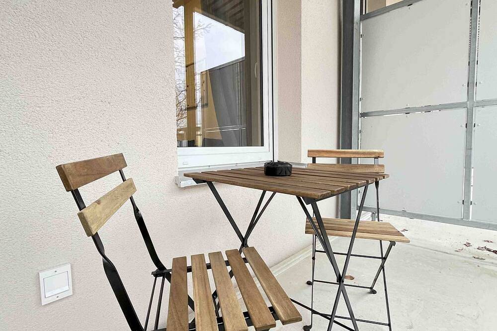 Ganze Wohnung, (Am1094) Moderne Monteurwohnung / Übergangswohnung in Amberg, Ostbayern