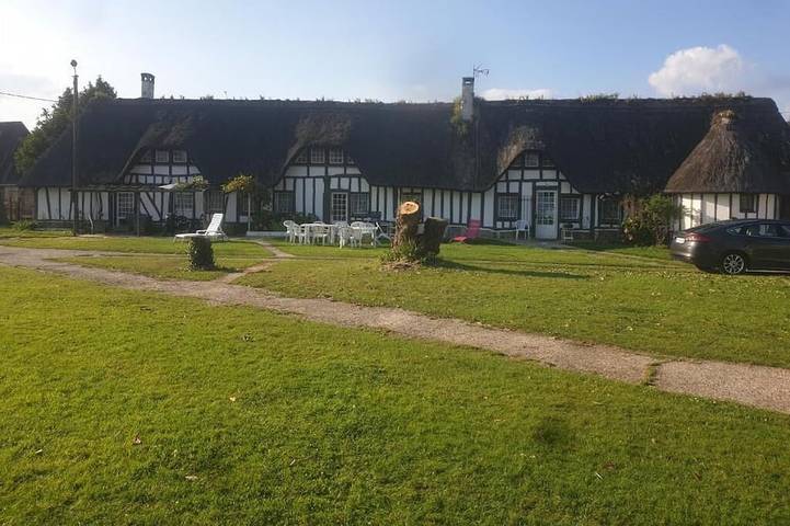 Location de vacances pour 19 personnes, avec jacuzzi et jardin dans l' Eure