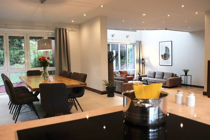 Ferienhaus für 10 Personen, mit Sauna und Whirlpool sowie Garten in Timmendorfer Strand - 2