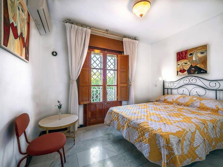 Casa Limonero con parking gratis junto a centro histórico in Zaidín - Vergeles, Granada